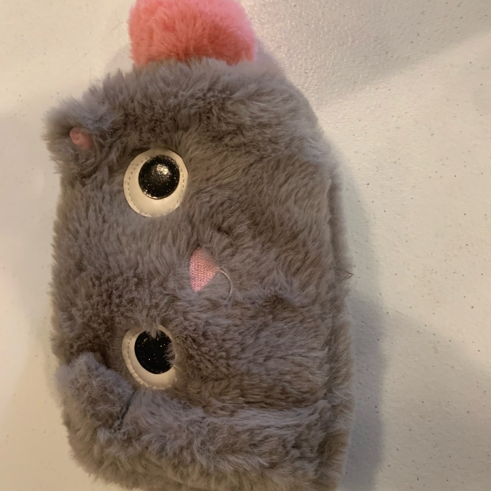Soft cat makeup bag